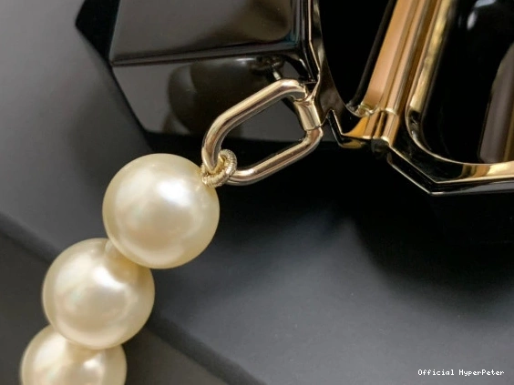 HyperPeter PRO AIRPODS NECKLACE CASE CHANEL 0717